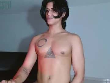 oypo – webcam model profile photo Image 14