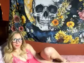 foxxyclarise – webcam model profile photo Image 5