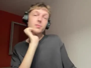 almightycnote – webcam model profile photo Image 4