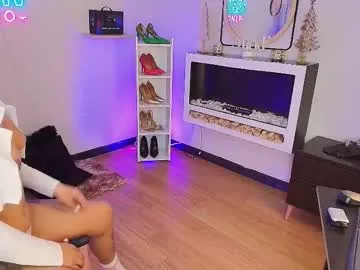 Rinamay_ – webcam model profile photo Image 16