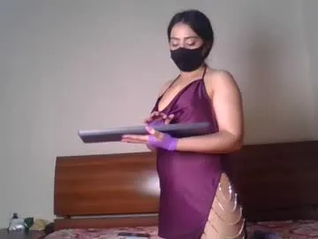 hina_porn – webcam model profile photo Image 13