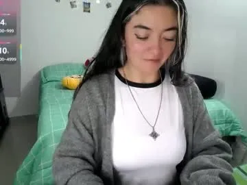 jungleofpandas – webcam model profile photo Image 11