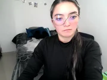 jungleofpandas – webcam model profile photo Image 18