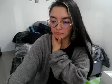 jungleofpandas – webcam model profile photo Image 19