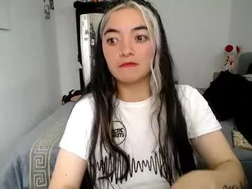 jungleofpandas – webcam model profile photo Image 3