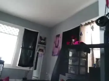 TOP_po – webcam model profile photo Image 8