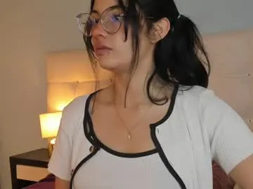 AlexAna – webcam model profile photo Image 4