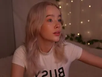 Blonde_sexy21 – webcam model profile photo Image 15