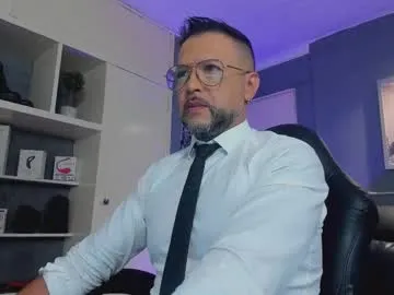 Taanni – webcam model profile photo Image 18