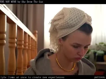 luna_lust1 – webcam model profile photo Image 3