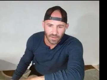 dirtypub – webcam model profile photo Image 15