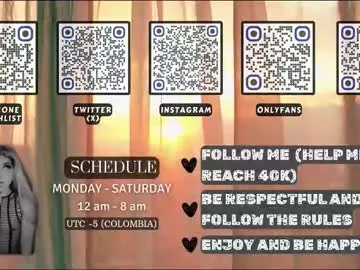 lavetax – webcam model profile photo Image 12