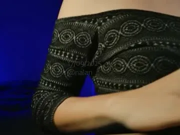 lavetax – webcam model profile photo Image 16