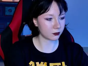 Allla – webcam model profile photo Image 11