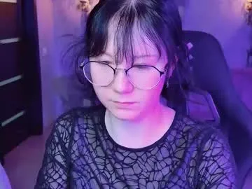 Allla – webcam model profile photo Image 19