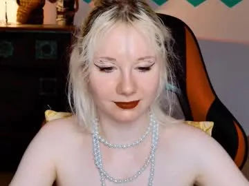 Allla – webcam model profile photo Image 3