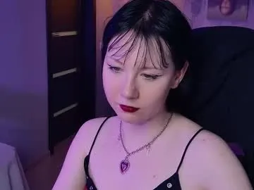 Allla – webcam model profile photo Image 6