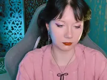 Allla – webcam model profile photo Image 7