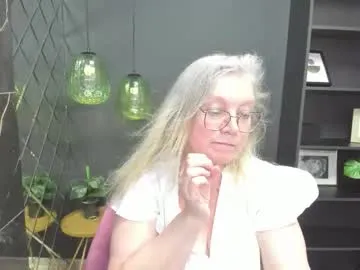 yueyue2003 – webcam model profile photo Image 7