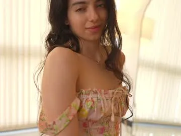 viollettaa_ – webcam model profile photo Image 11