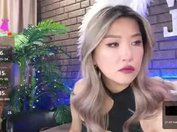 TwixSticks69 – webcam model profile photo Image 11