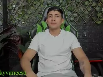 ponzothc – webcam model profile photo Image 11