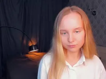 Prueberry – webcam model profile photo Image 6