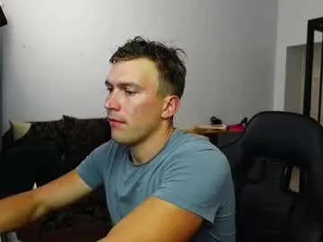 raisawetsx – webcam model profile photo Image 11