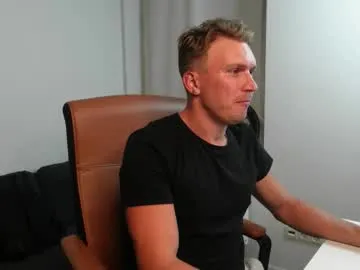 raisawetsx – webcam model profile photo Image 8