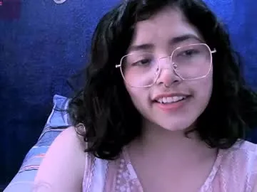 ninayellow Image 10
