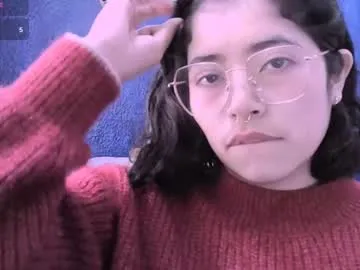 ninayellow Image 3