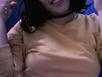 ninayellow Image 5