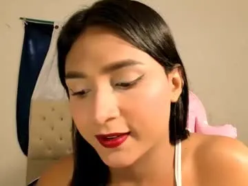 PinkyPai – webcam model profile photo Image 9