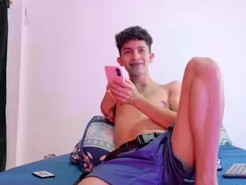 kustom77 – webcam model profile photo Image 2