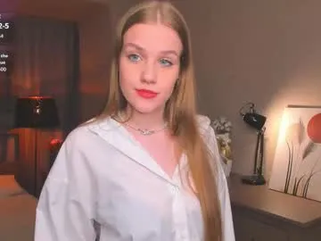 viollettaa_ – webcam model profile photo Image 15