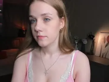 viollettaa_ – webcam model profile photo Image 4