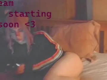crimsonkitten – webcam model profile photo Image 14