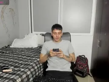 Allla – webcam model profile photo Image 15