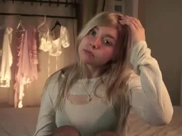 Prueberry – webcam model profile photo Image 12