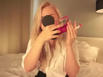 Prueberry – webcam model profile photo Image 8