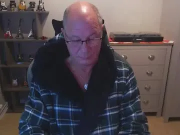 millemimi – webcam model profile photo Image 3