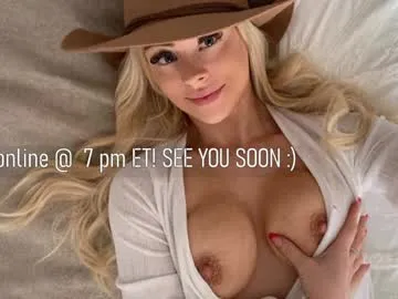 IORio2 – webcam model profile photo Image 7