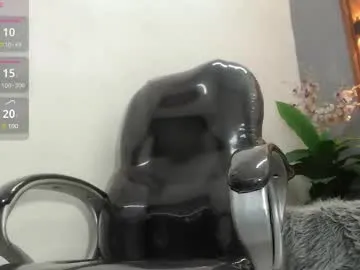 _MiaQueen_ – webcam model profile photo Image 2
