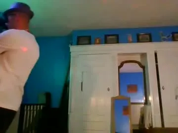 dirtypub – webcam model profile photo Image 4