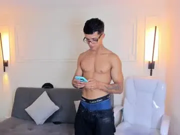 mash_angelo – webcam model profile photo Image 16