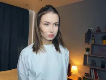 Rinamay_ – webcam model profile photo Image 3