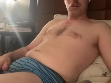 VIKITOMMY – webcam model profile photo Image 4