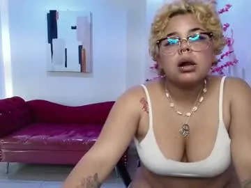 DoriDeluxe66 – webcam model profile photo Image 3