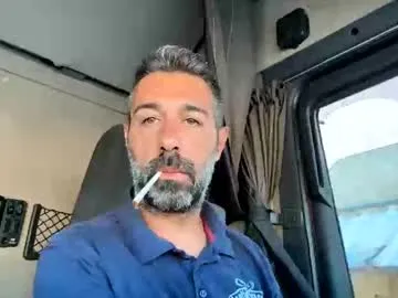 mmelicious – webcam model profile photo Image 8