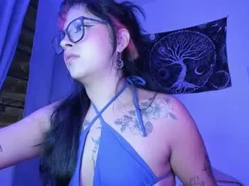 pinky_promiseex – webcam model profile photo Image 9